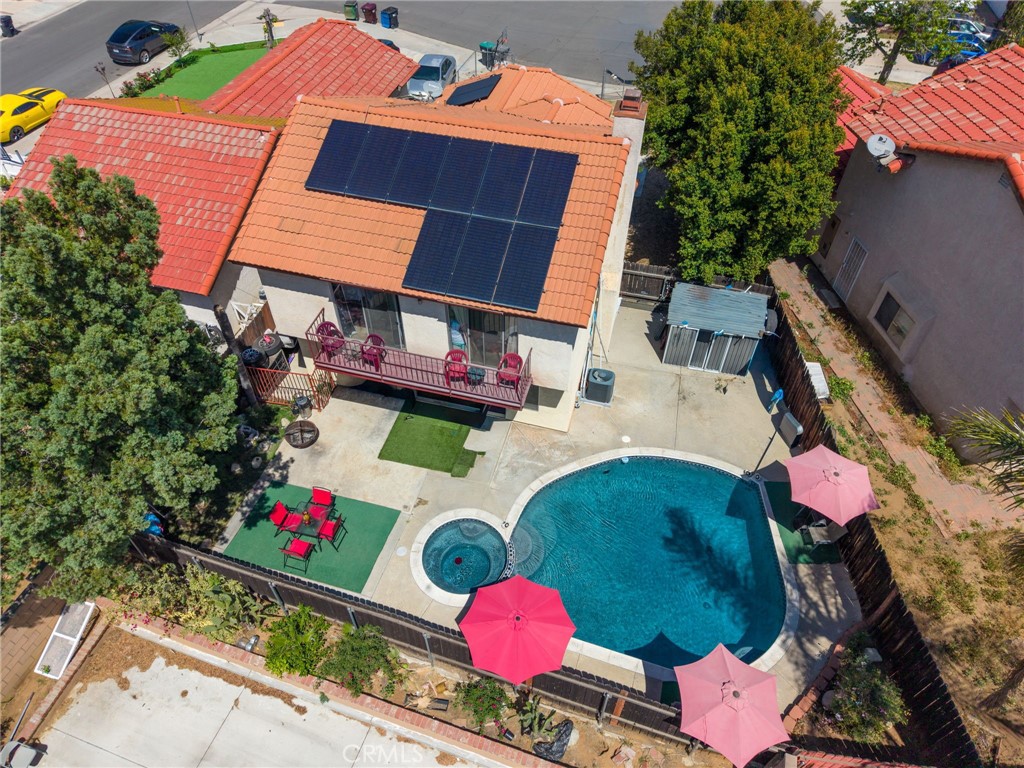 main property photo 16