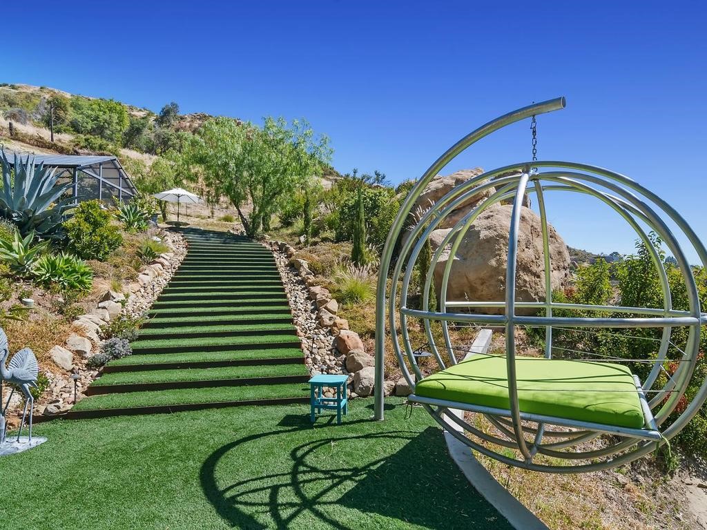 main property photo 46