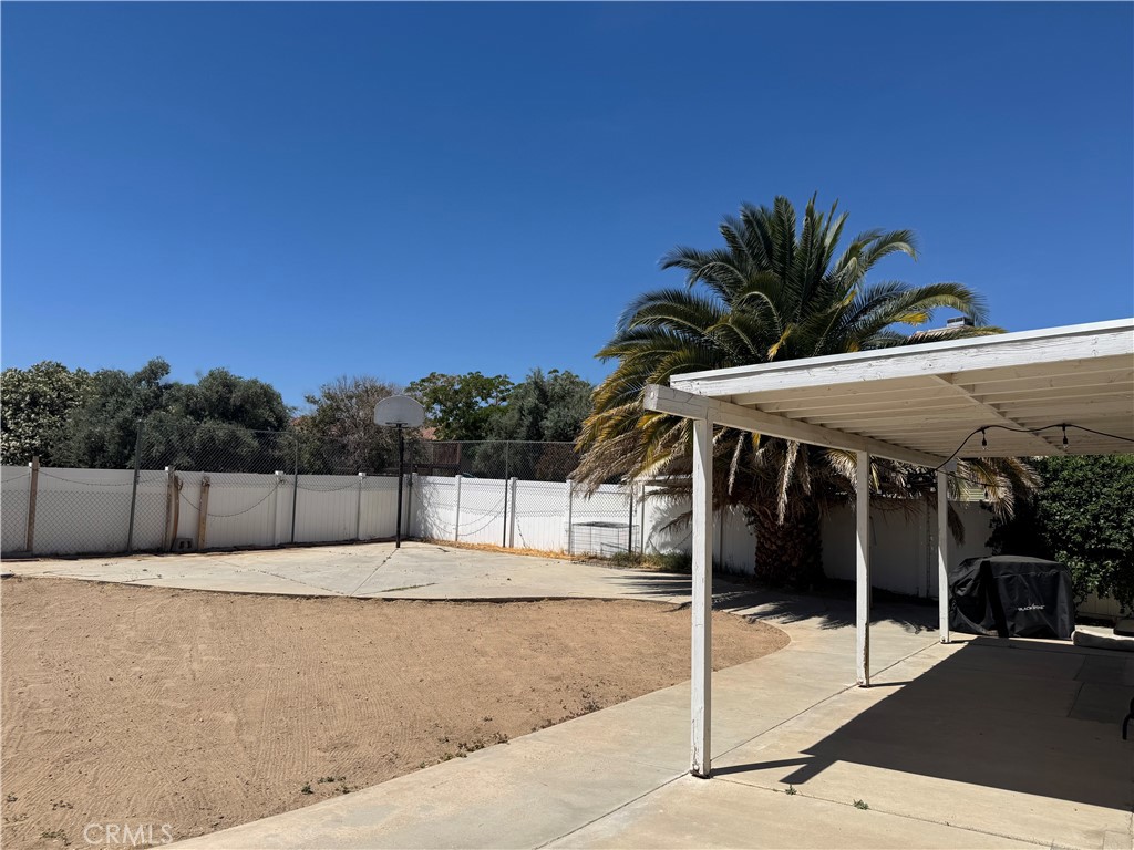 main property photo 22