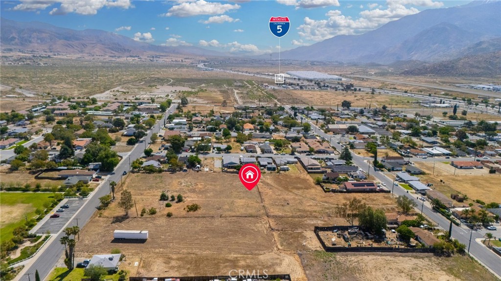 main property photo 14