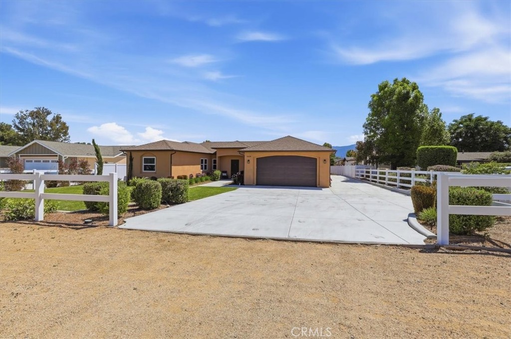 main property photo 5