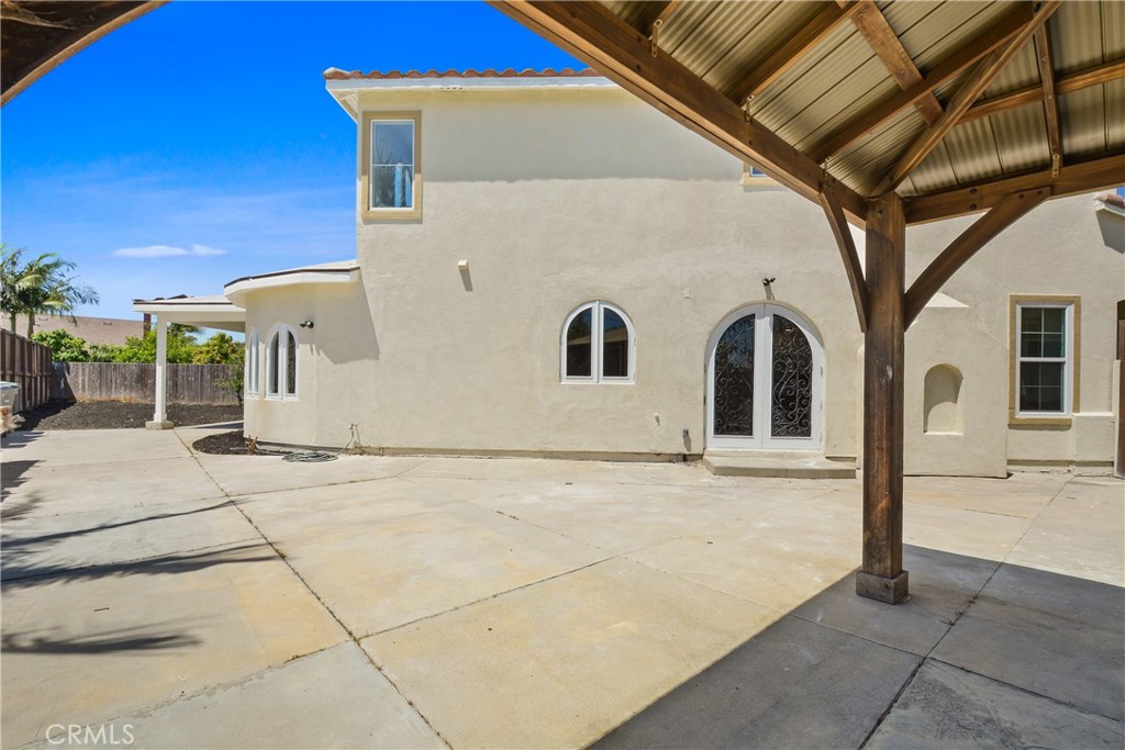 main property photo 33