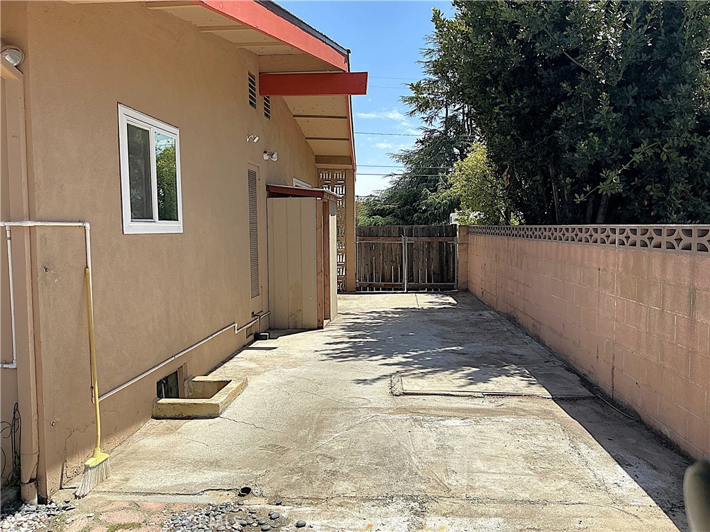 main property photo 74