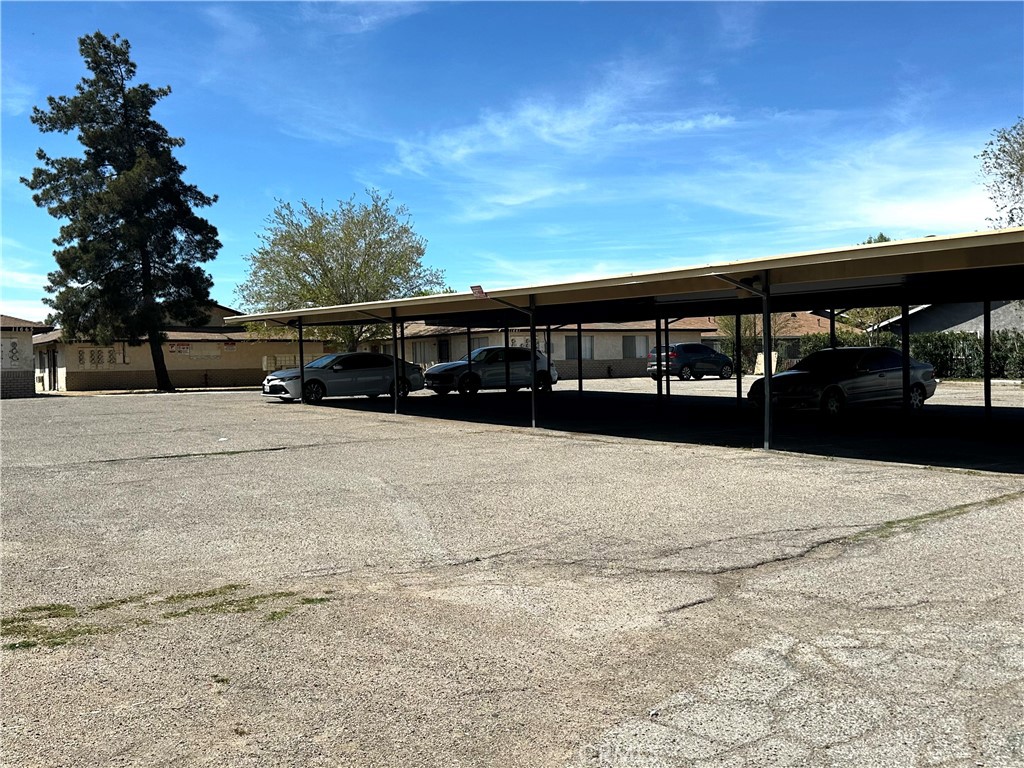 main property photo 16