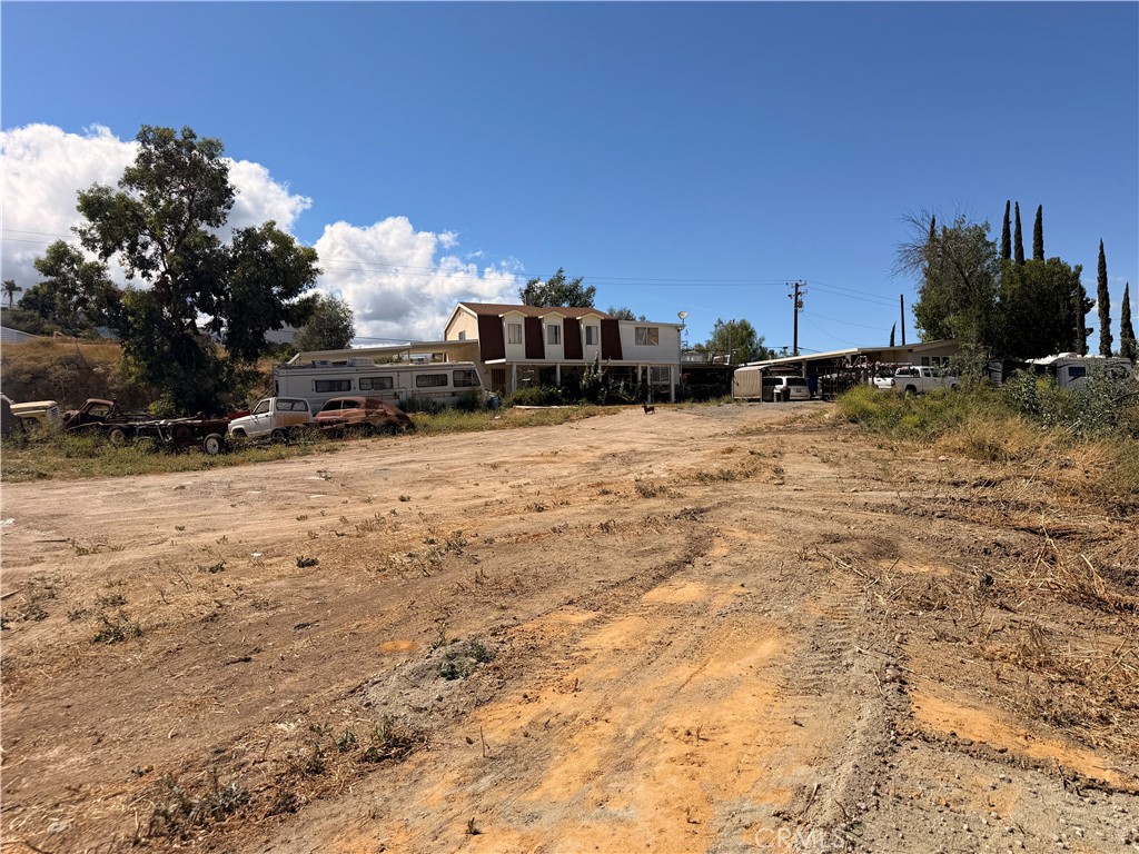 main property photo 22