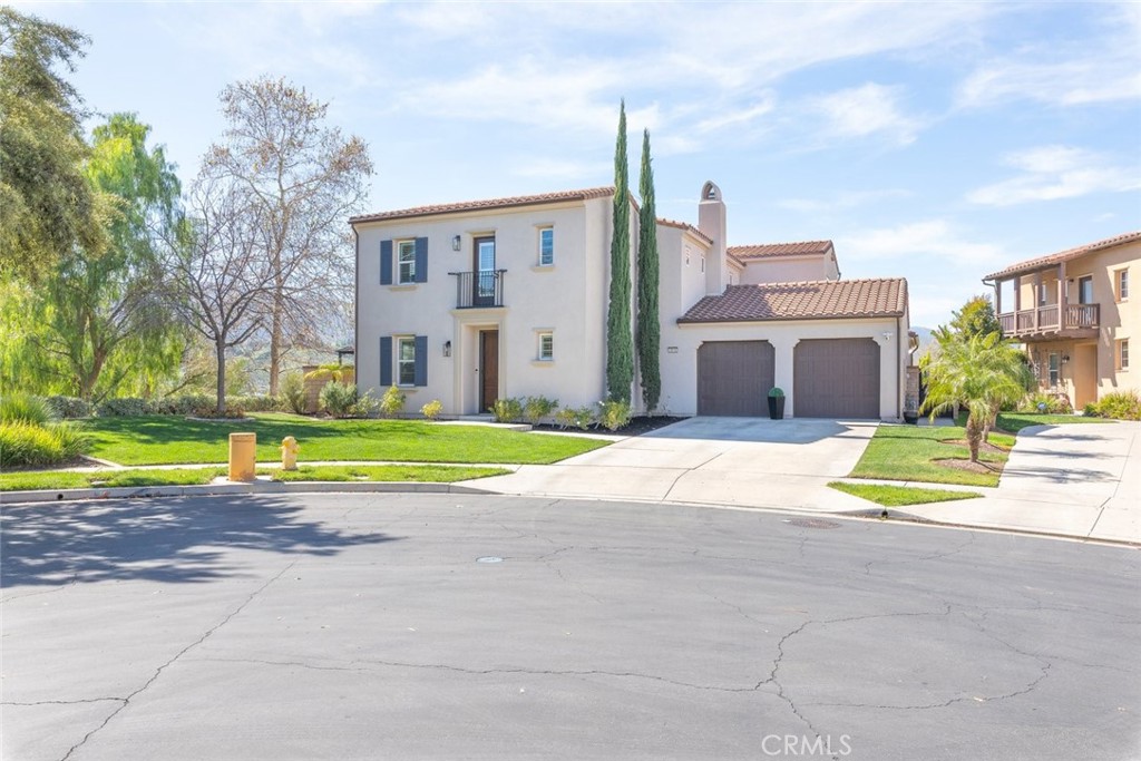 main property photo 11