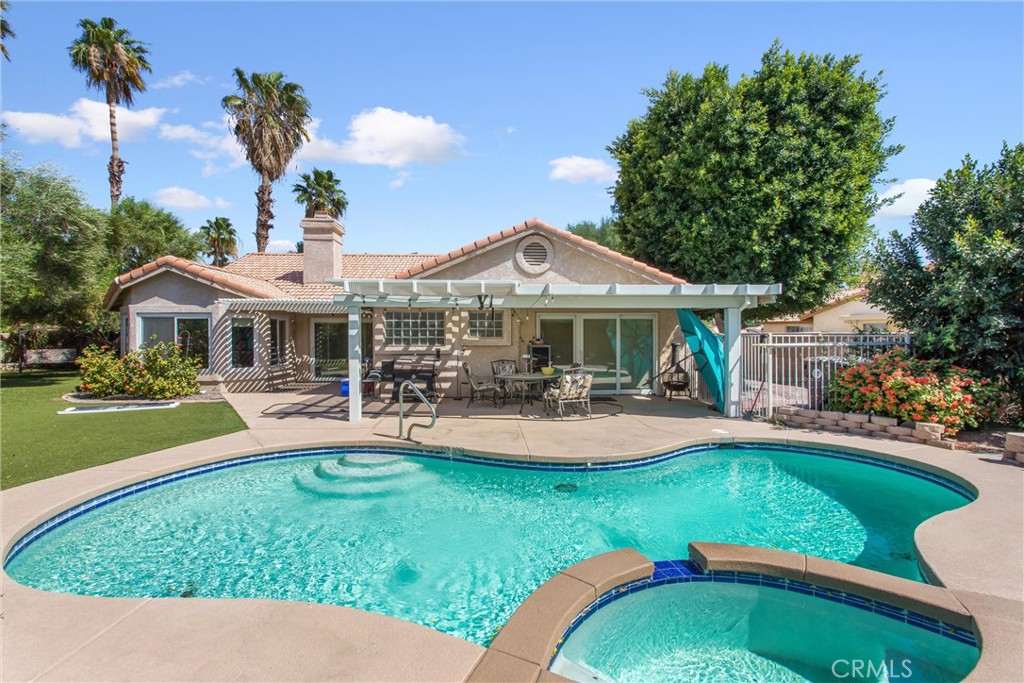 main property photo 25