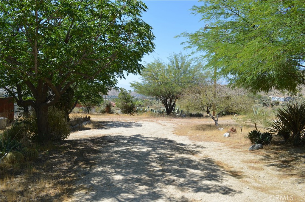 main property photo 11