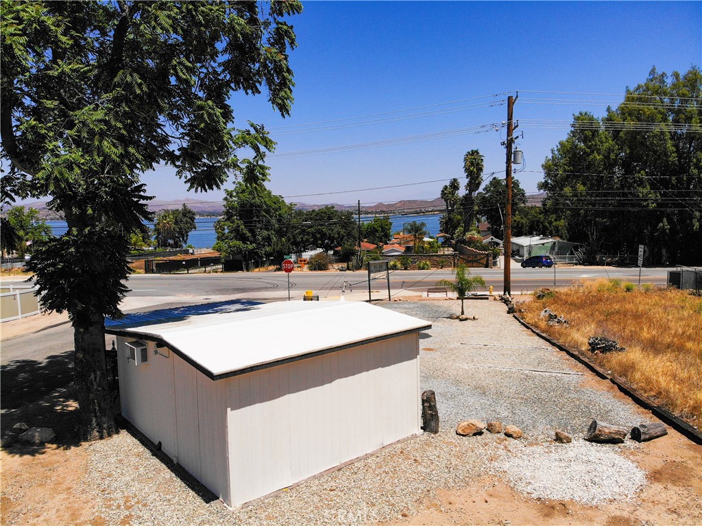 main property photo 6