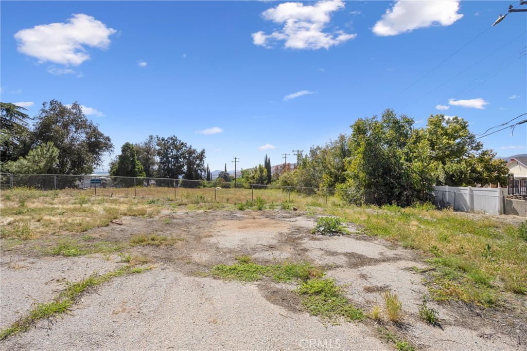 main property photo 36