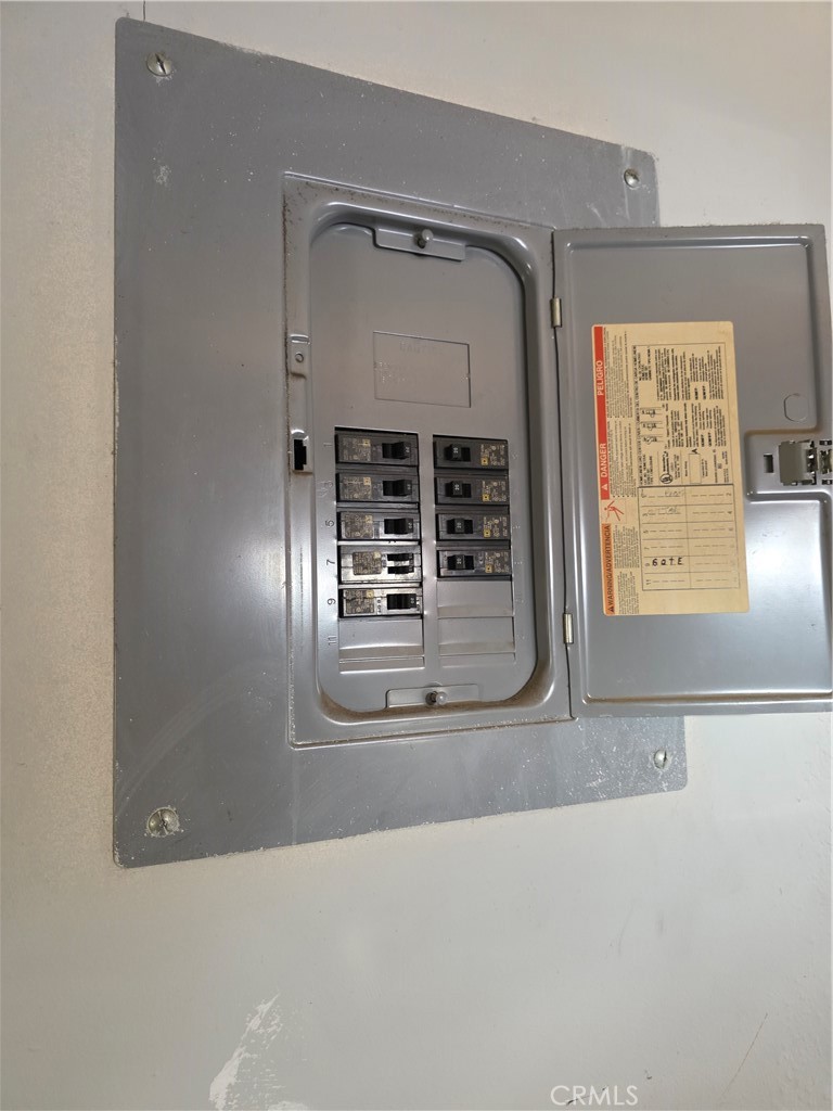 main property photo 11