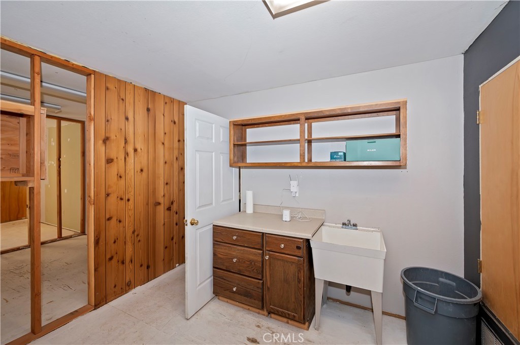 main property photo 59
