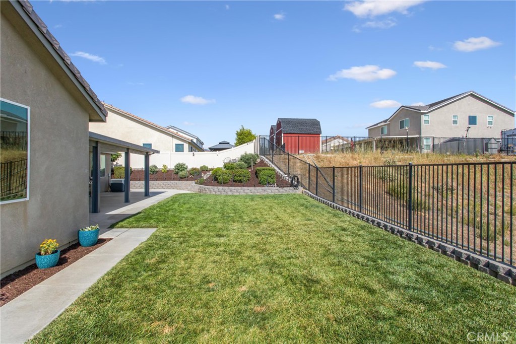 main property photo 33