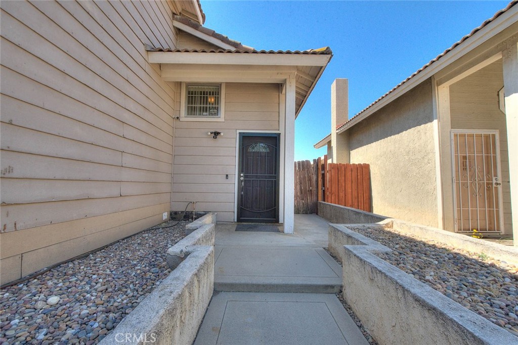 main property photo 5