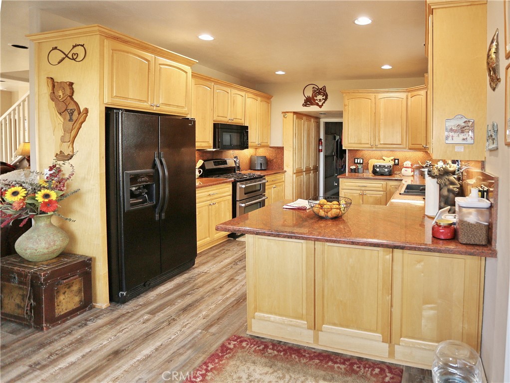 main property photo 15