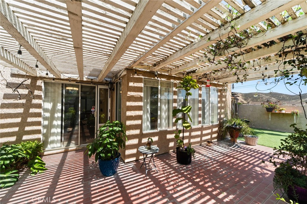 main property photo 28