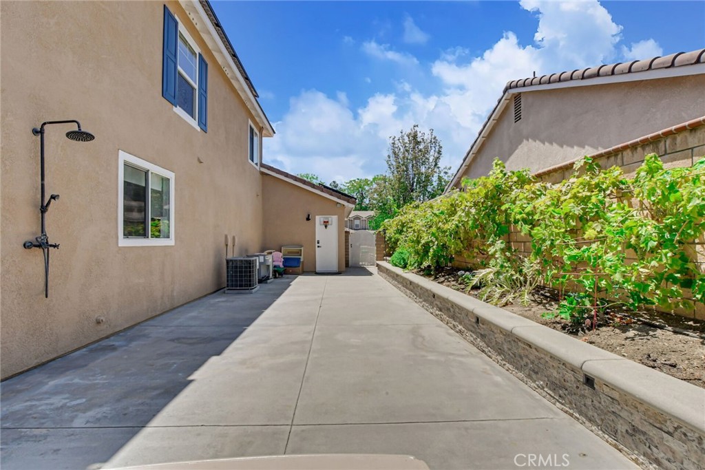 main property photo 47