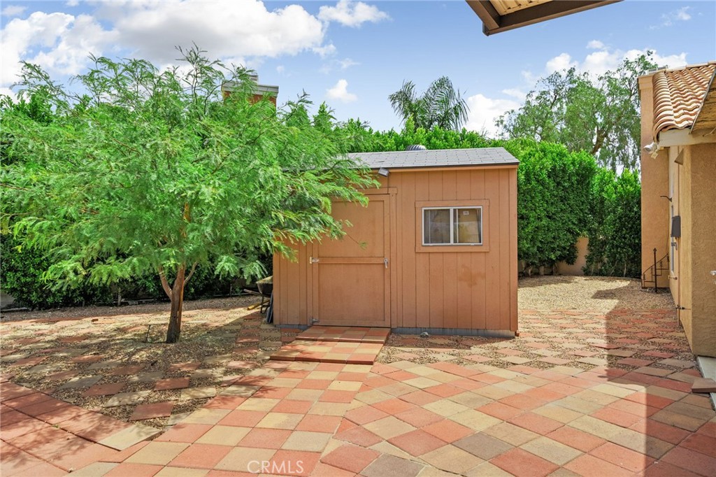 main property photo 33