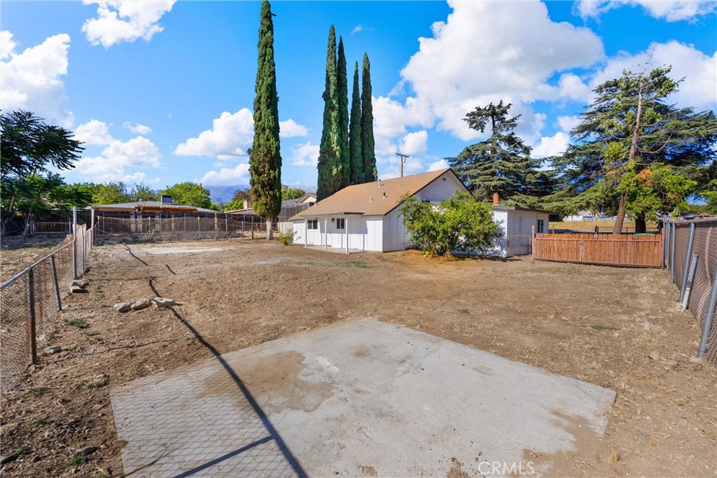 main property photo 9