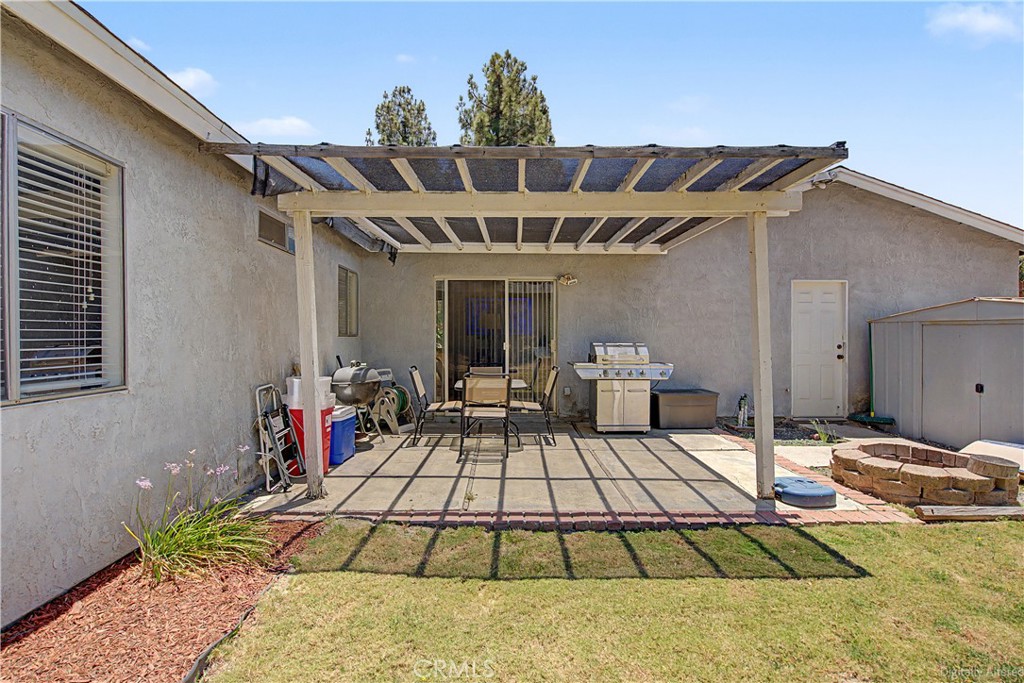 main property photo 10