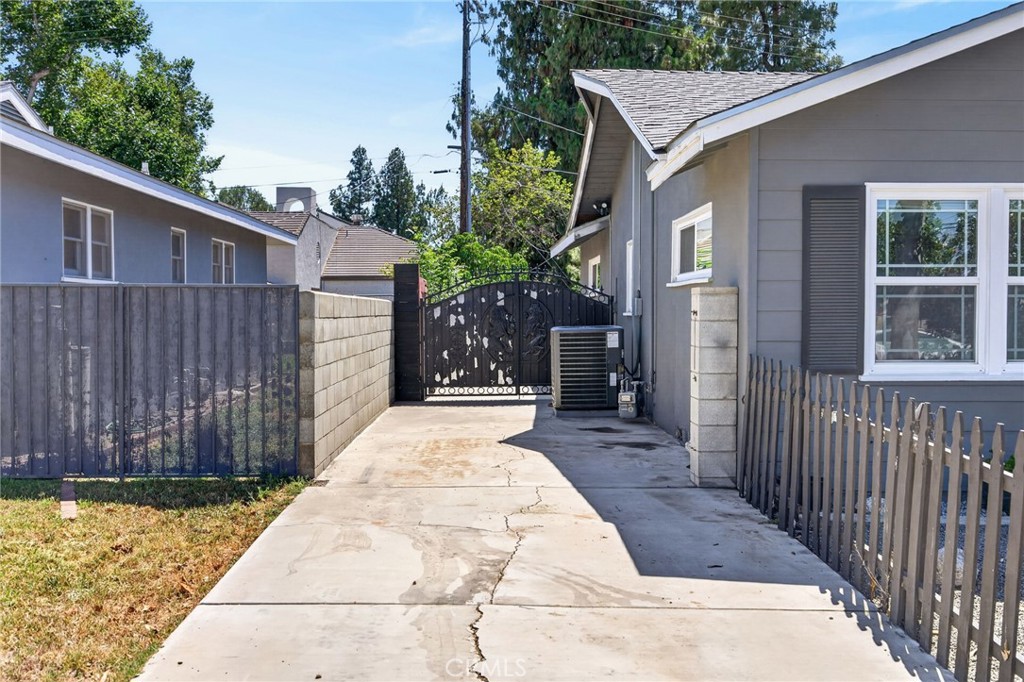 main property photo 27