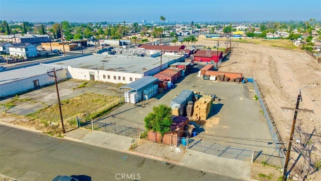 main property photo 18