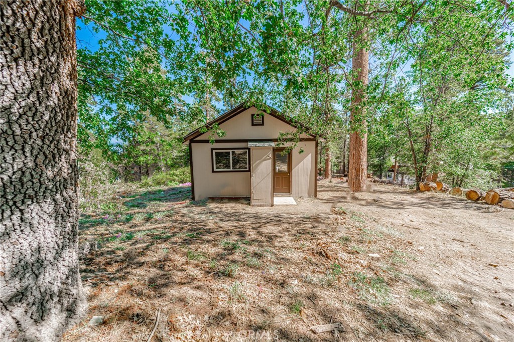 main property photo 45