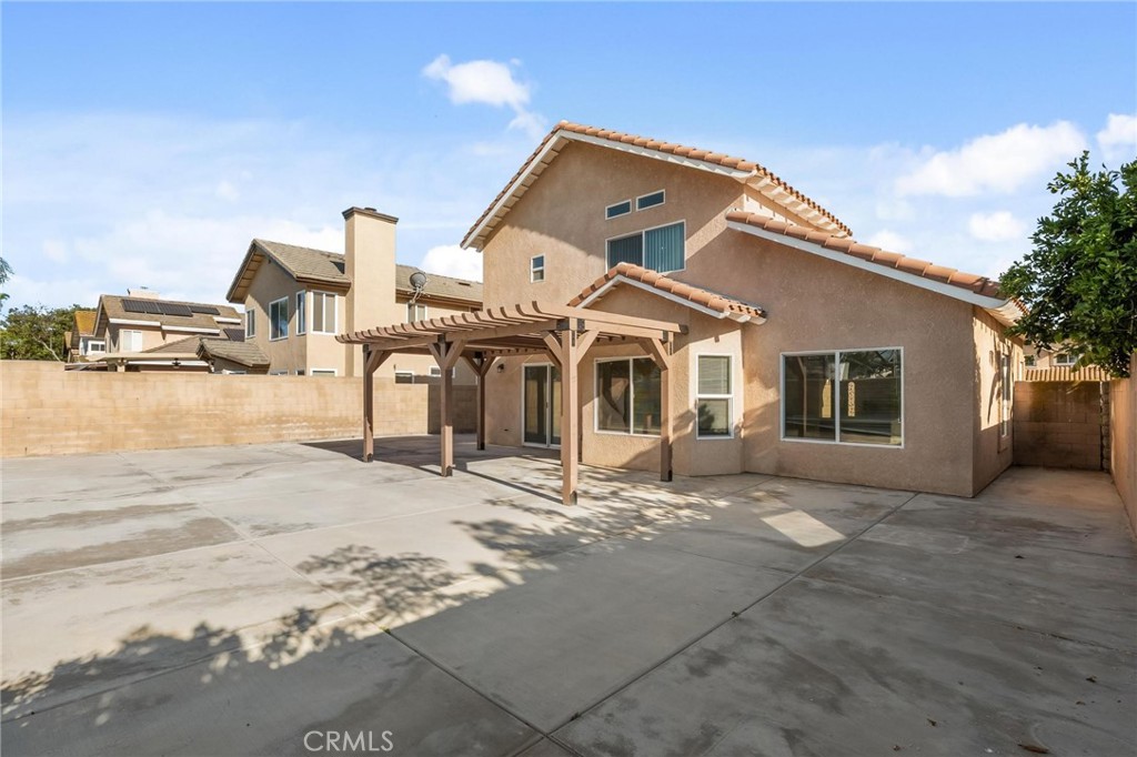 main property photo 50