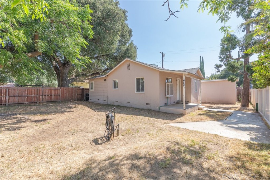 main property photo 8