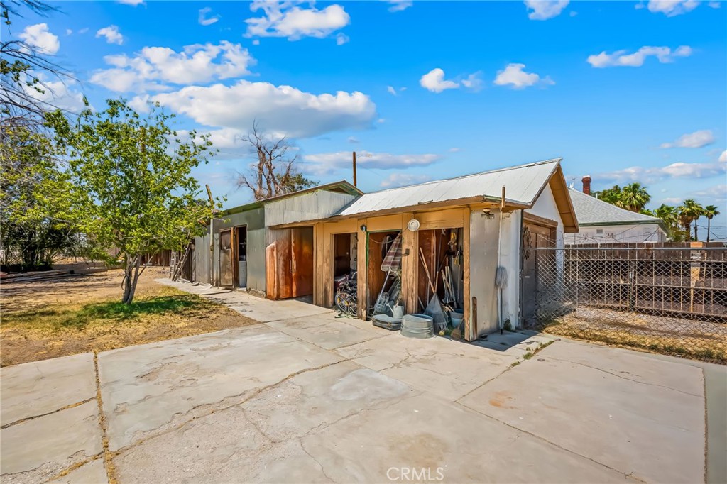 main property photo 15