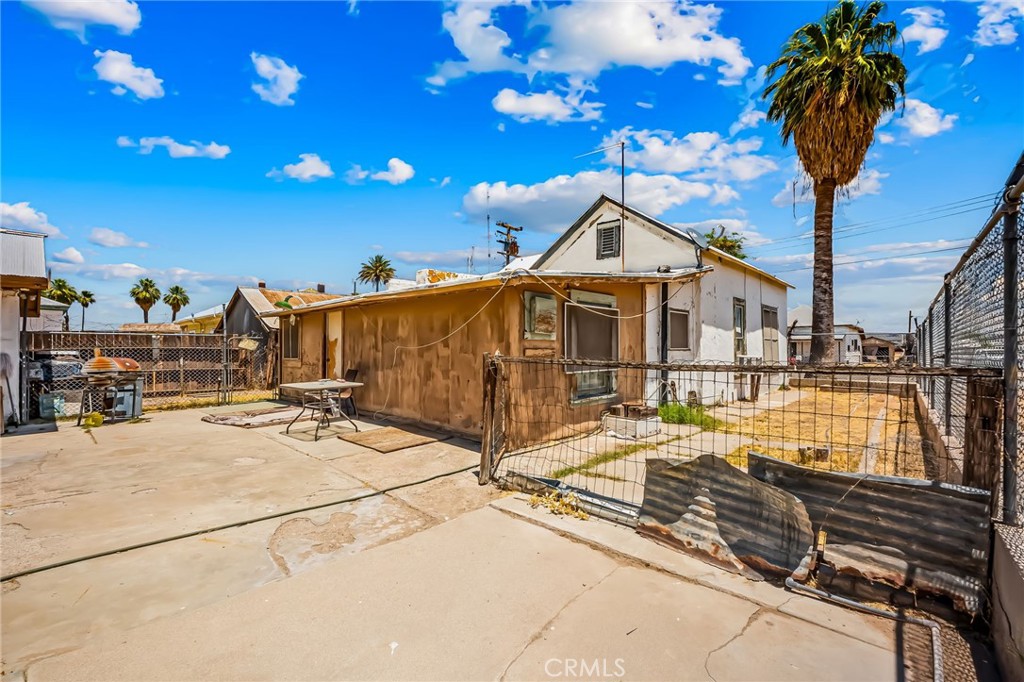 main property photo 20