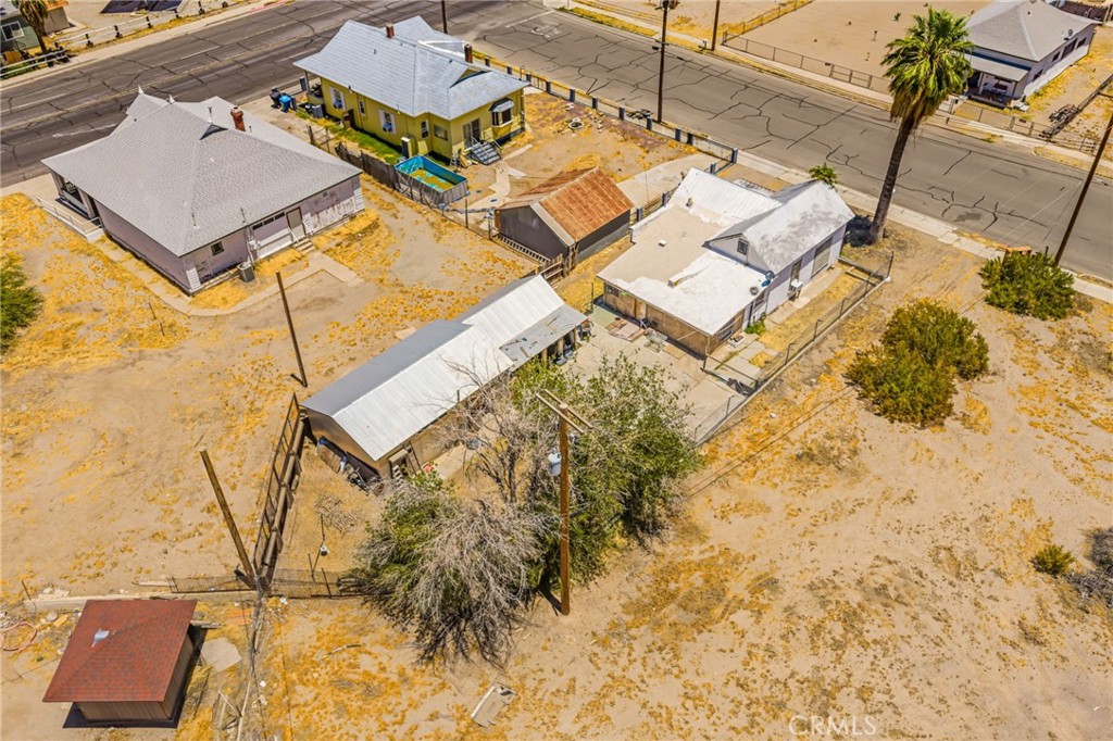 main property photo 9