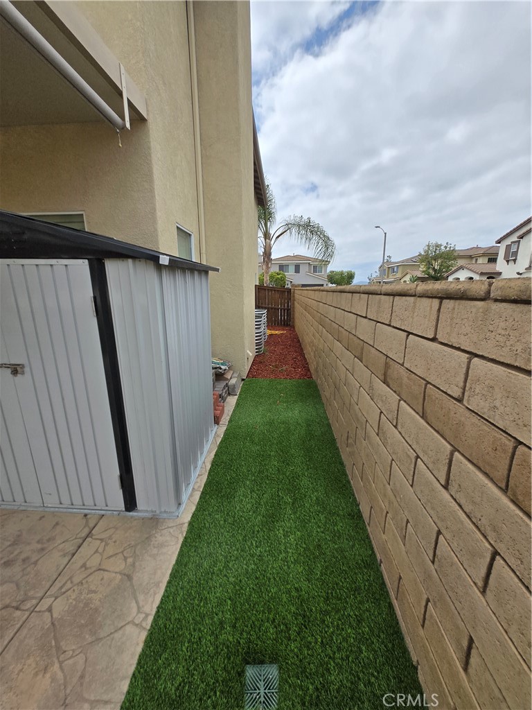 main property photo 29