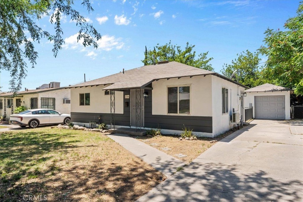 main property photo 5