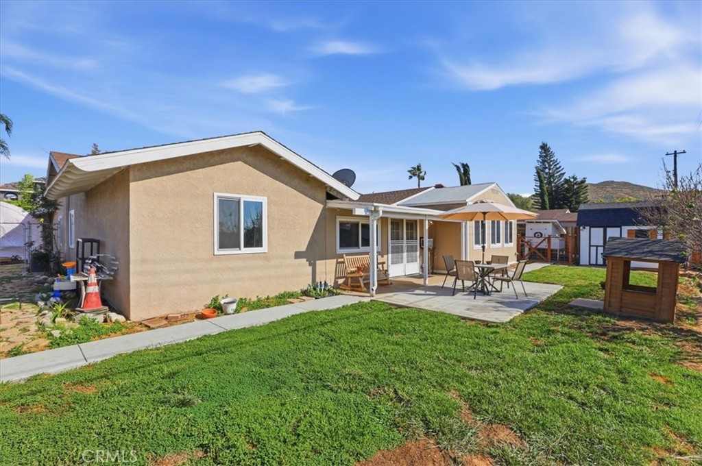 main property photo 28