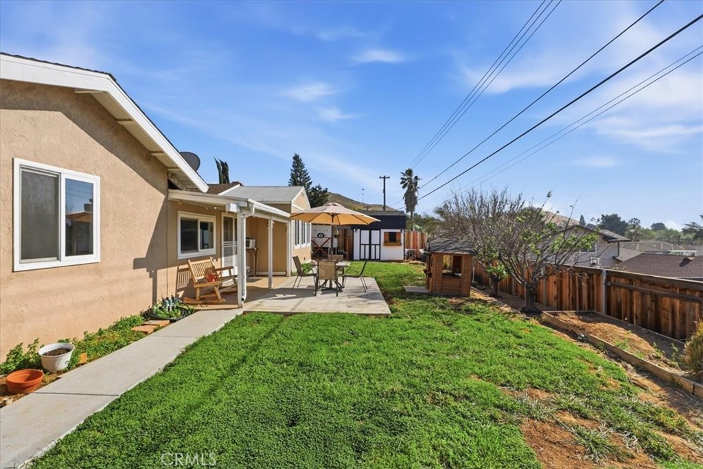 main property photo 29