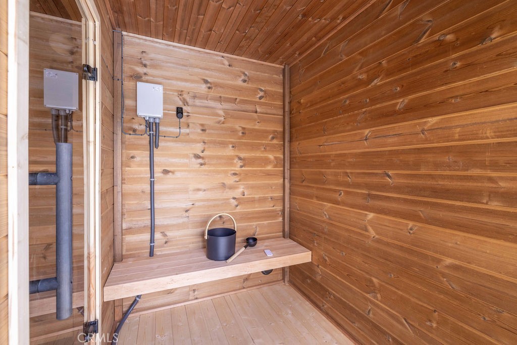 main property photo 59