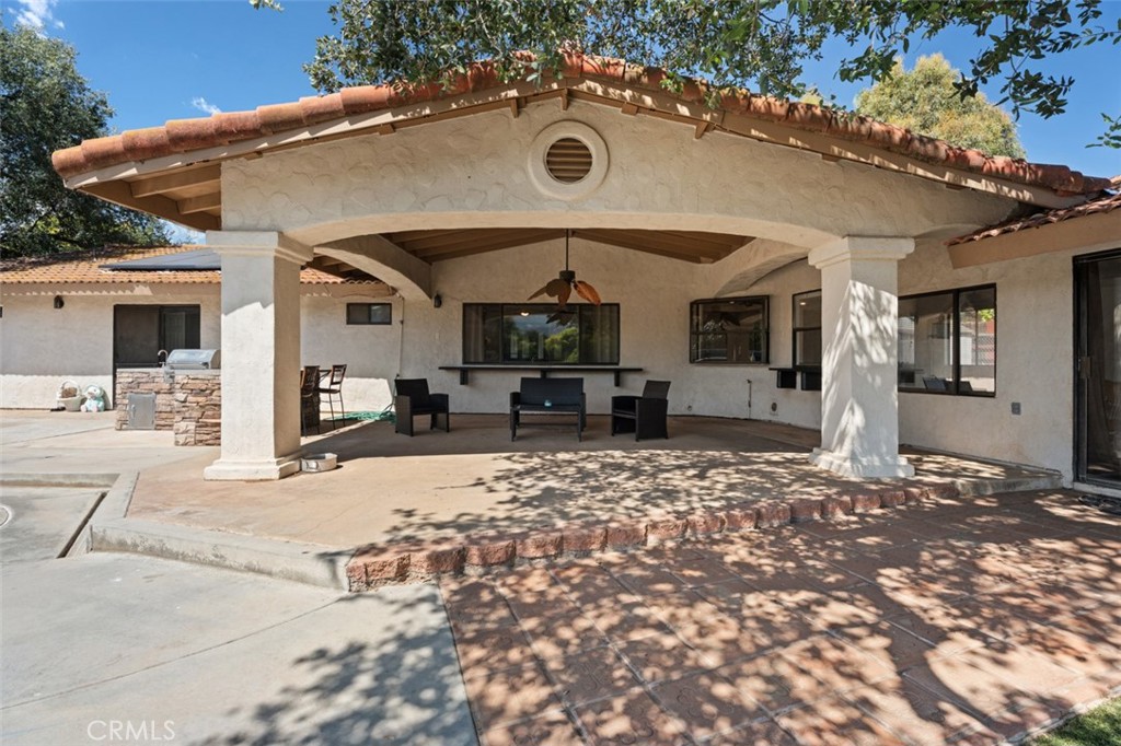 main property photo 40