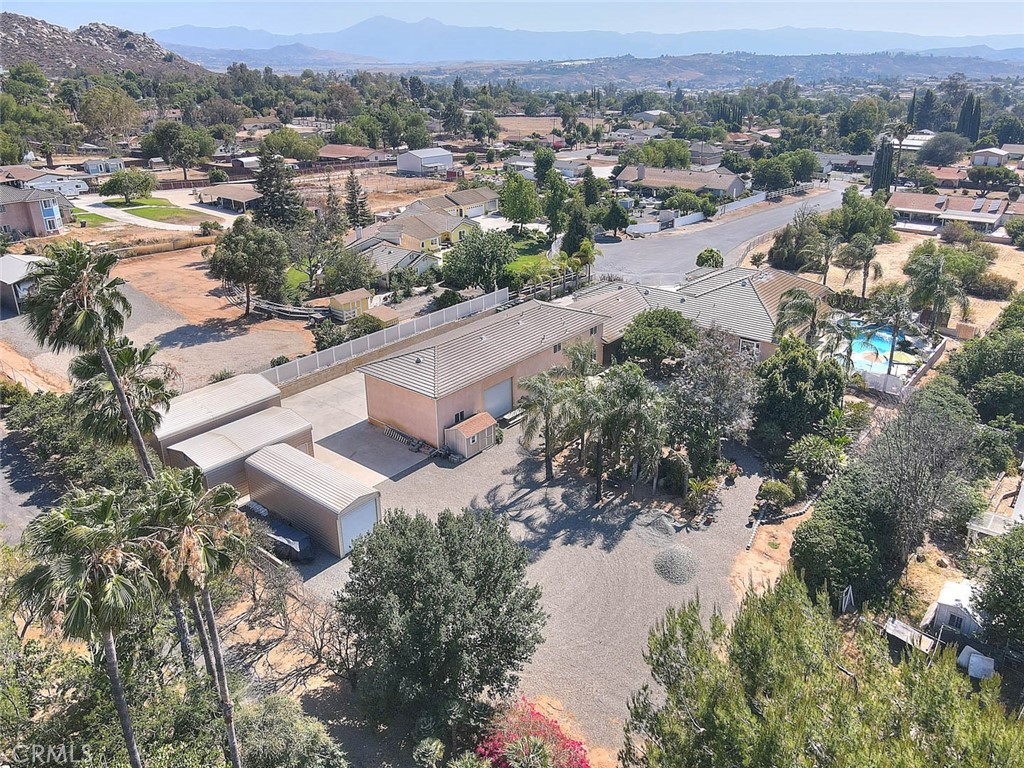 main property photo 74
