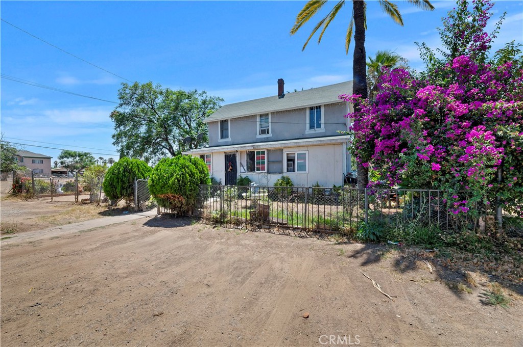 main property photo 8