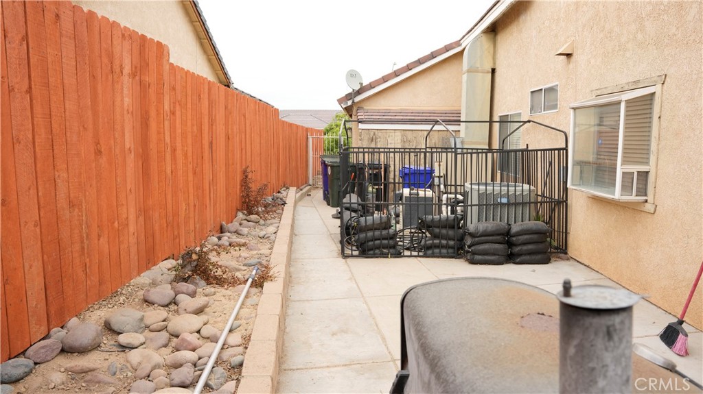 main property photo 20