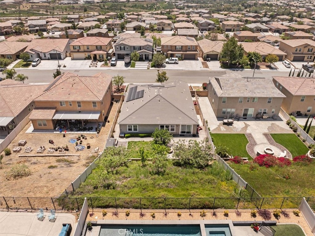 main property photo 41