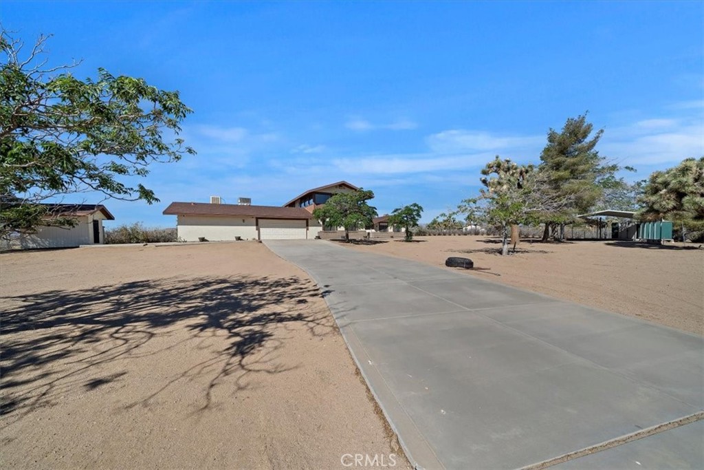 main property photo 41