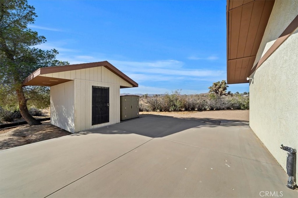 main property photo 45