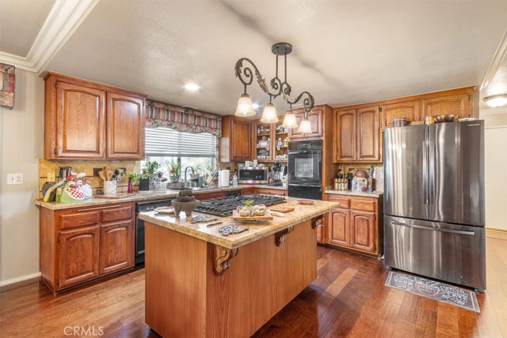 main property photo 18