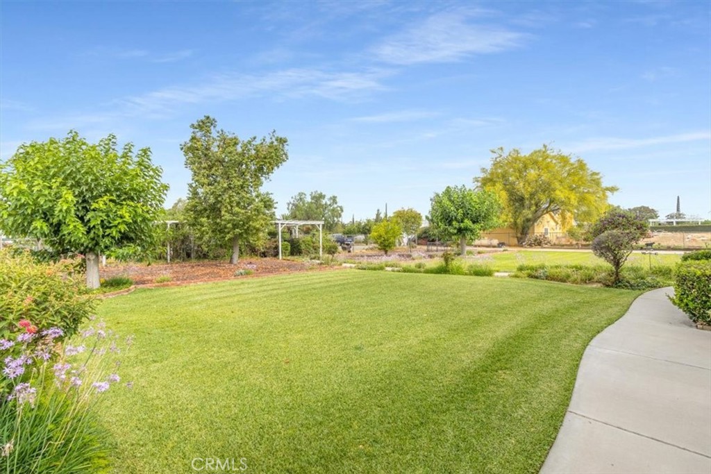 main property photo 41