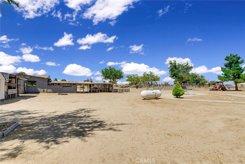 main property photo 27