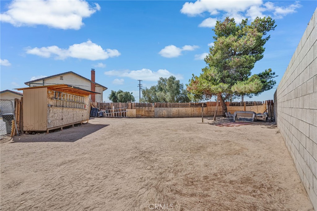 main property photo 25