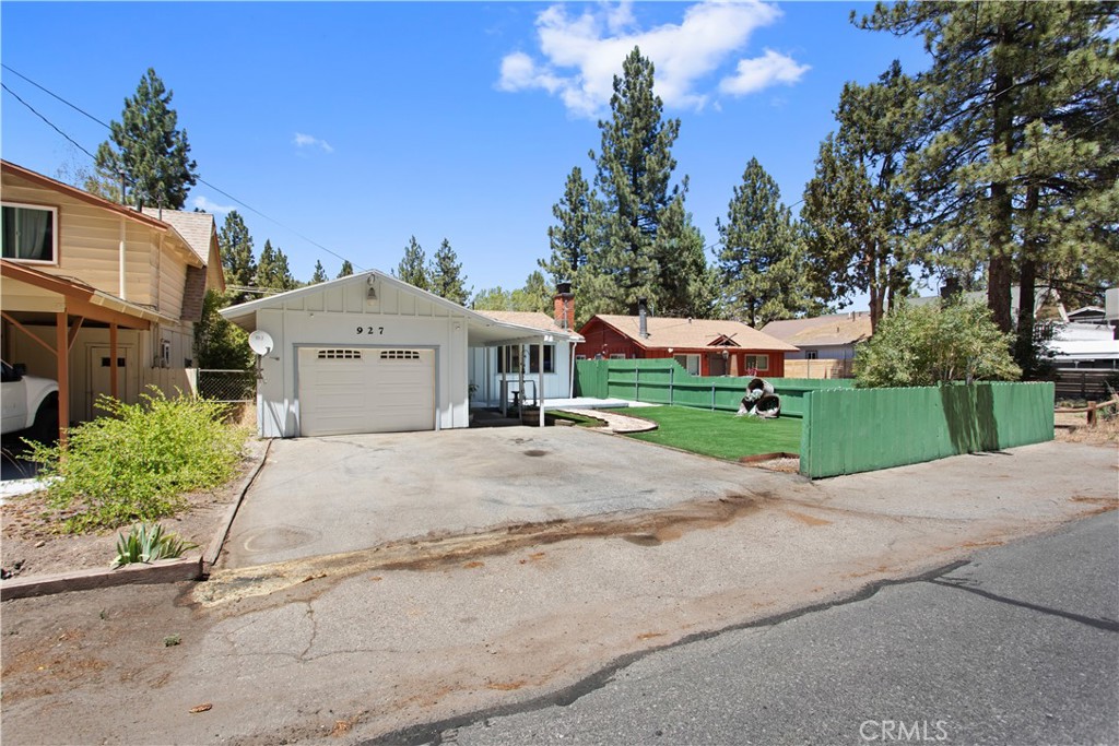 main property photo 30