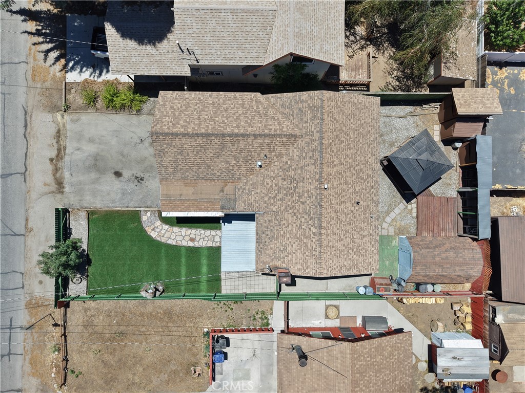 main property photo 33